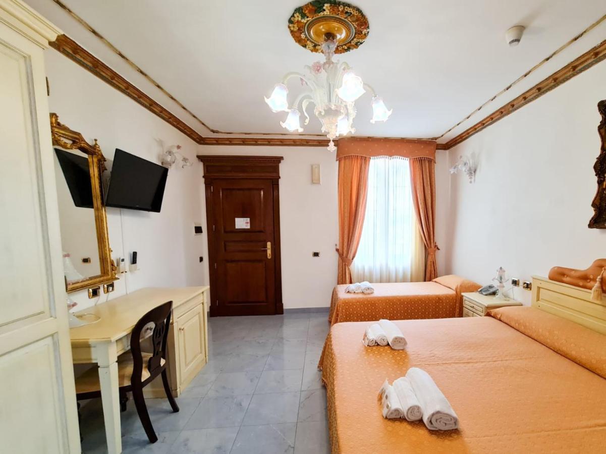 Euro Hotel Iglesias Dış mekan fotoğraf