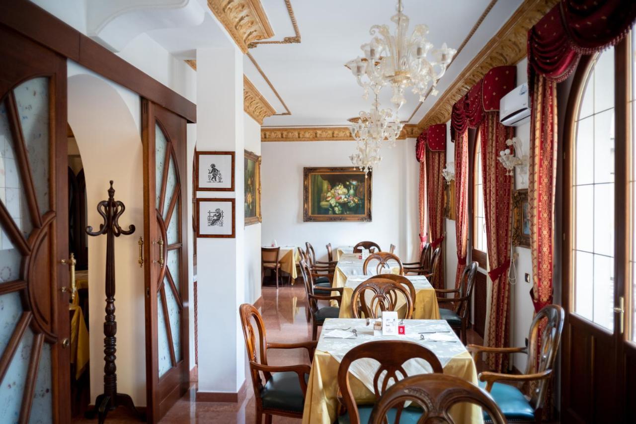 Euro Hotel Iglesias Dış mekan fotoğraf